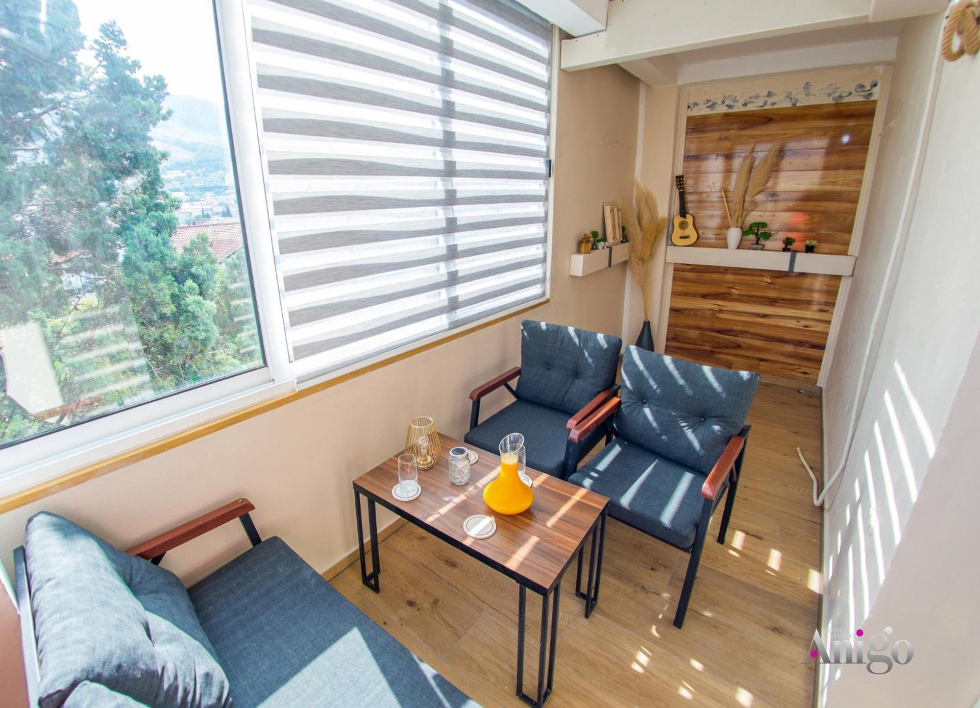 Luxury Apartment Black And Gold Mostar Bagian luar foto
